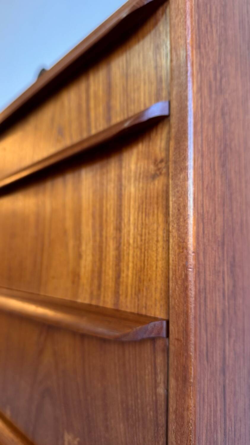 Danish vintage chest of drawers in teak