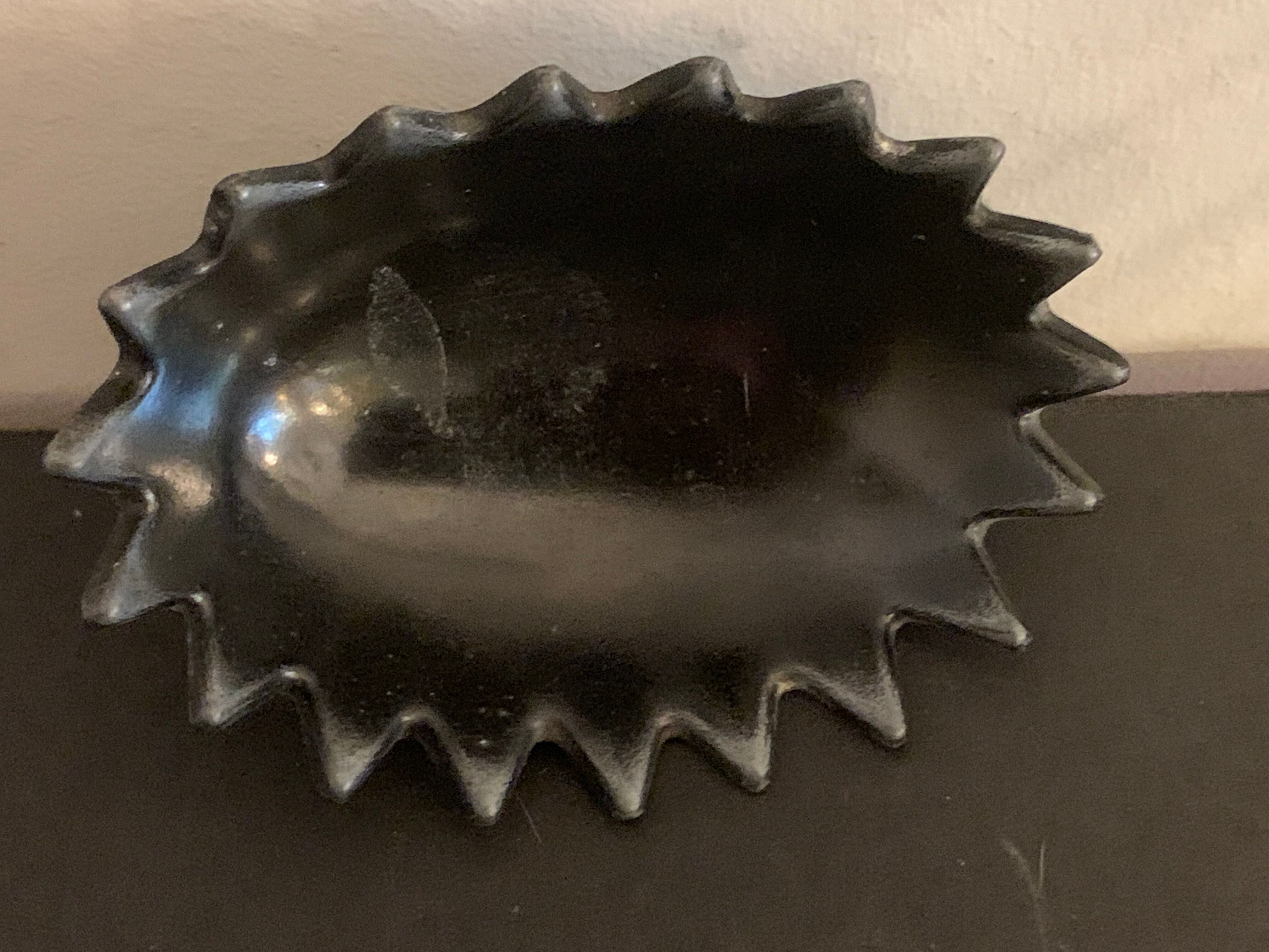 Ashtray 6 hedgehogs in bronze 1950