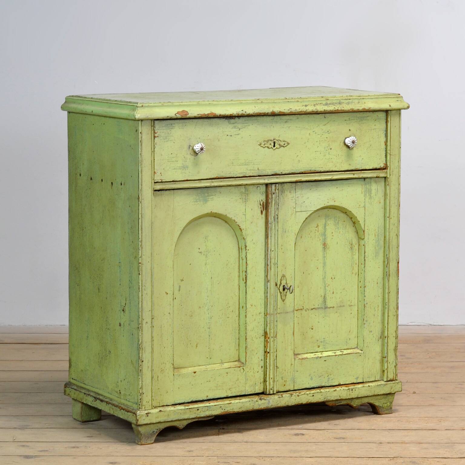 Commode en pin, années 1910