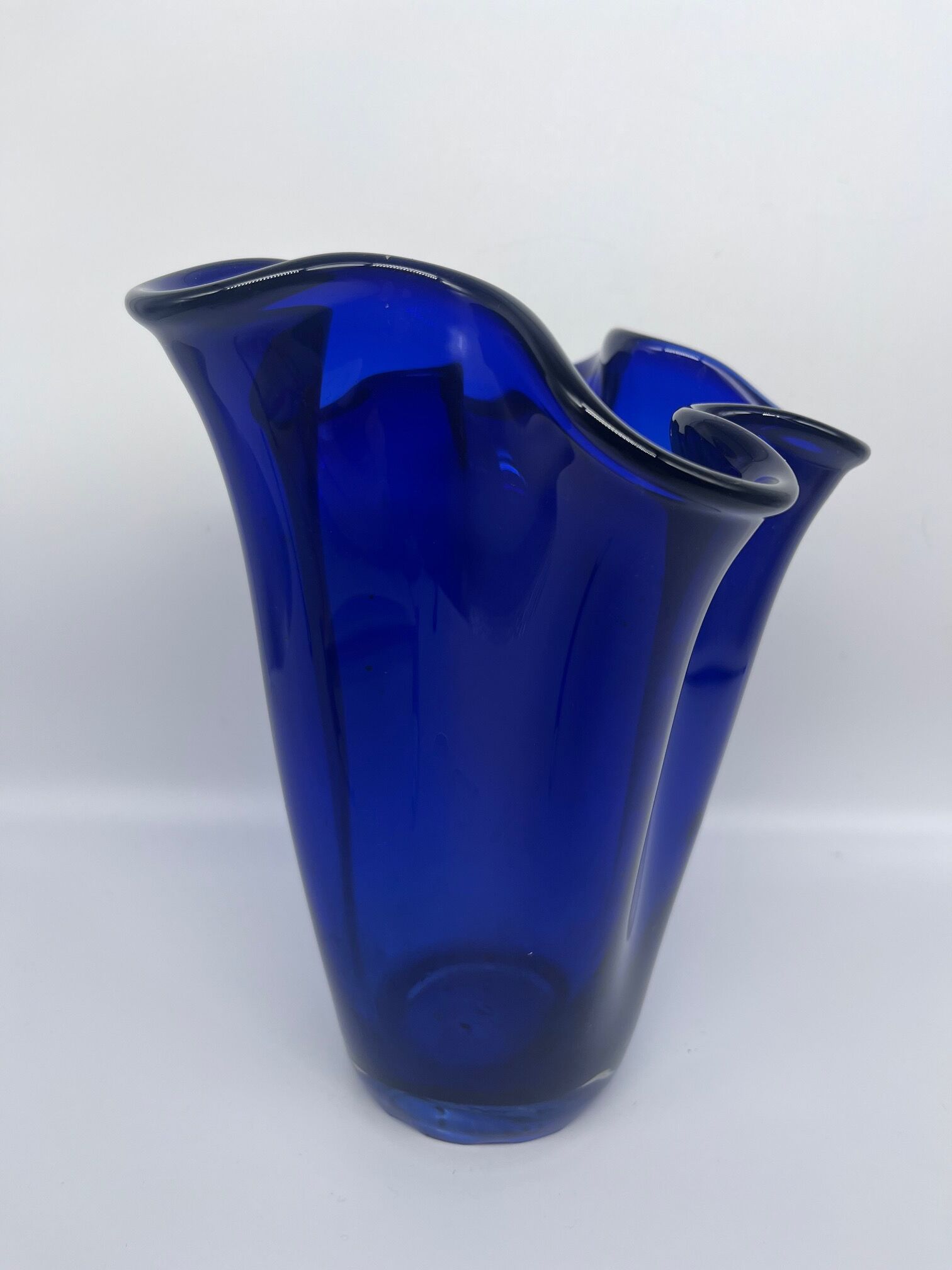 Handkerchief vase 80s