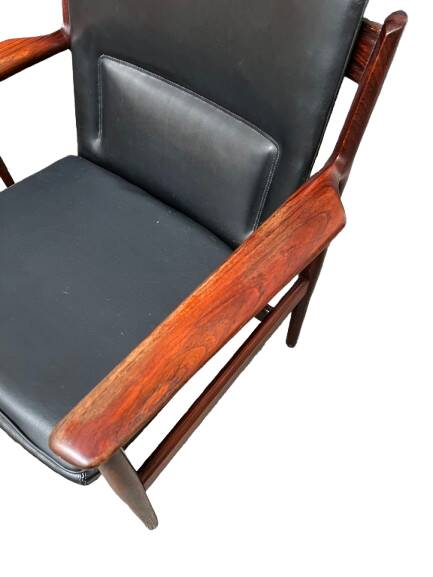 Pair of armchairs by A. Vodder for Sibast