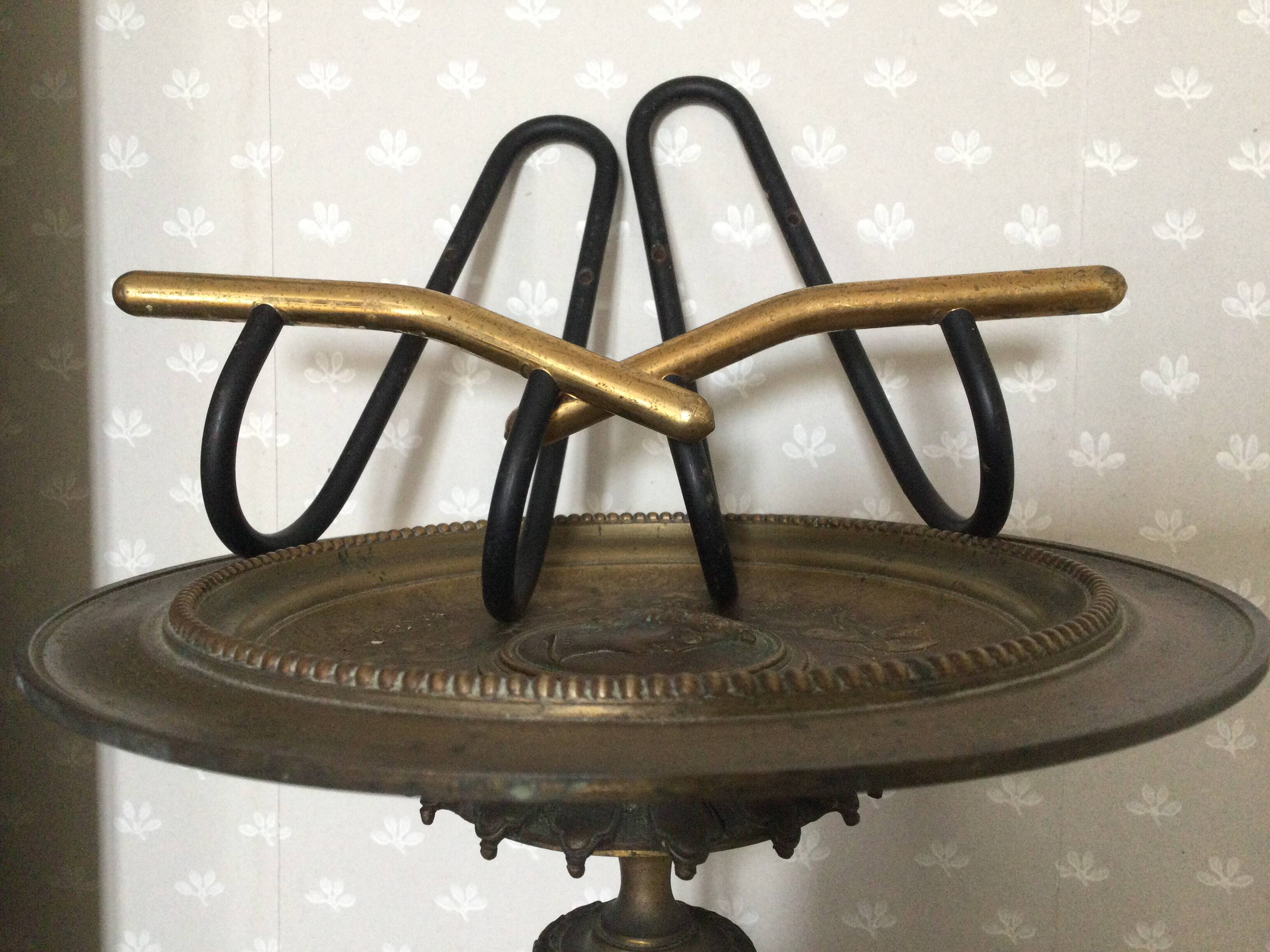 Black and gold designer wall hooks