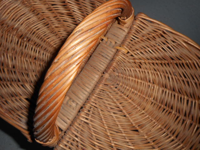 Chestnut 1940' picnic basket