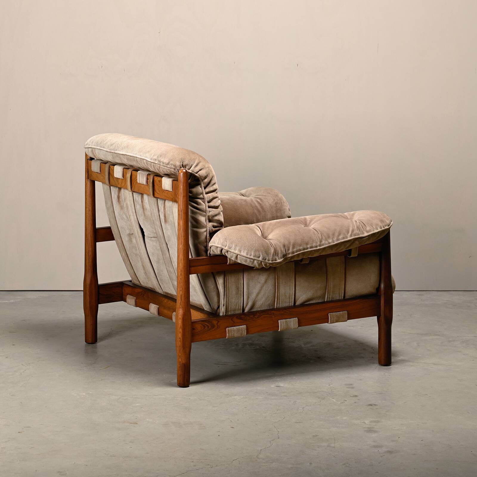 Lounge Chair Suede Leather