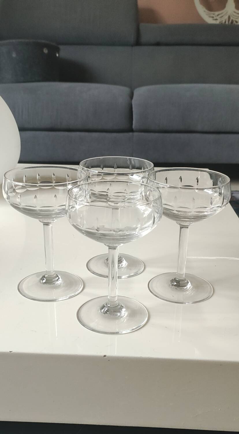 Lot of 6 x Champagne Coupes/Verreries Doyen. Art Deco. In half crystal.