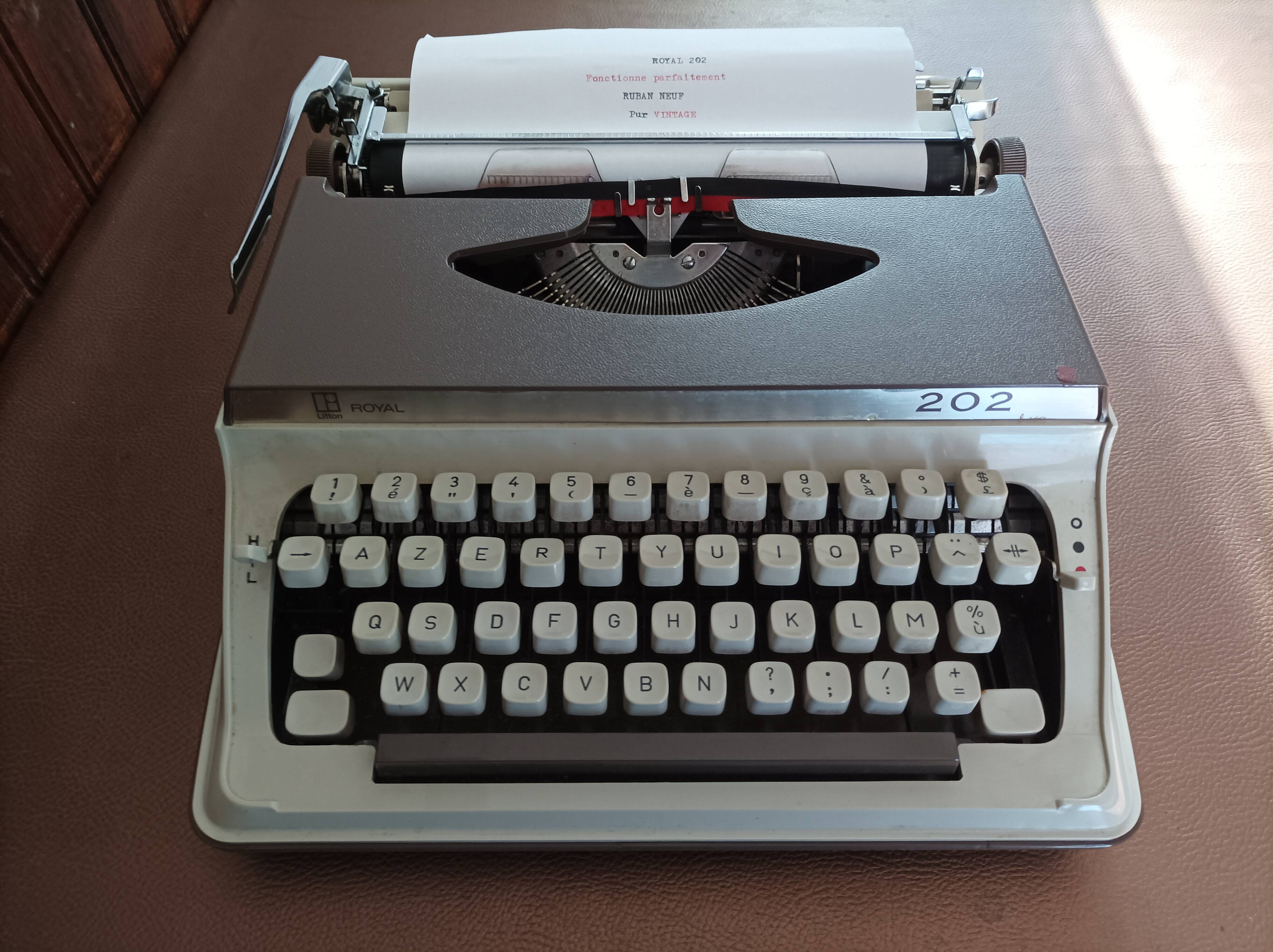 Royal 203 cappuccino & cream revised new ribbon