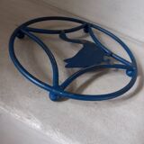 Old trivet