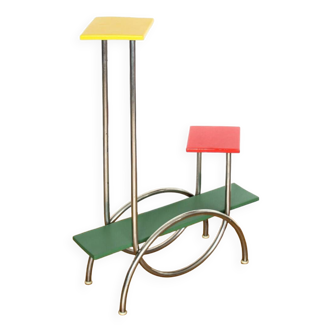 Functionalist plant stand