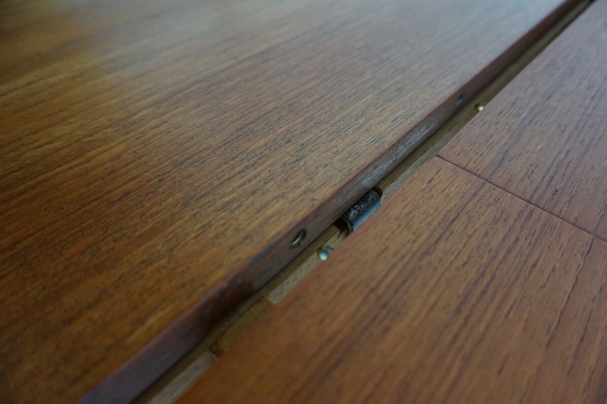 Louis van Teeffelen for Webe - Extendable teak dining table