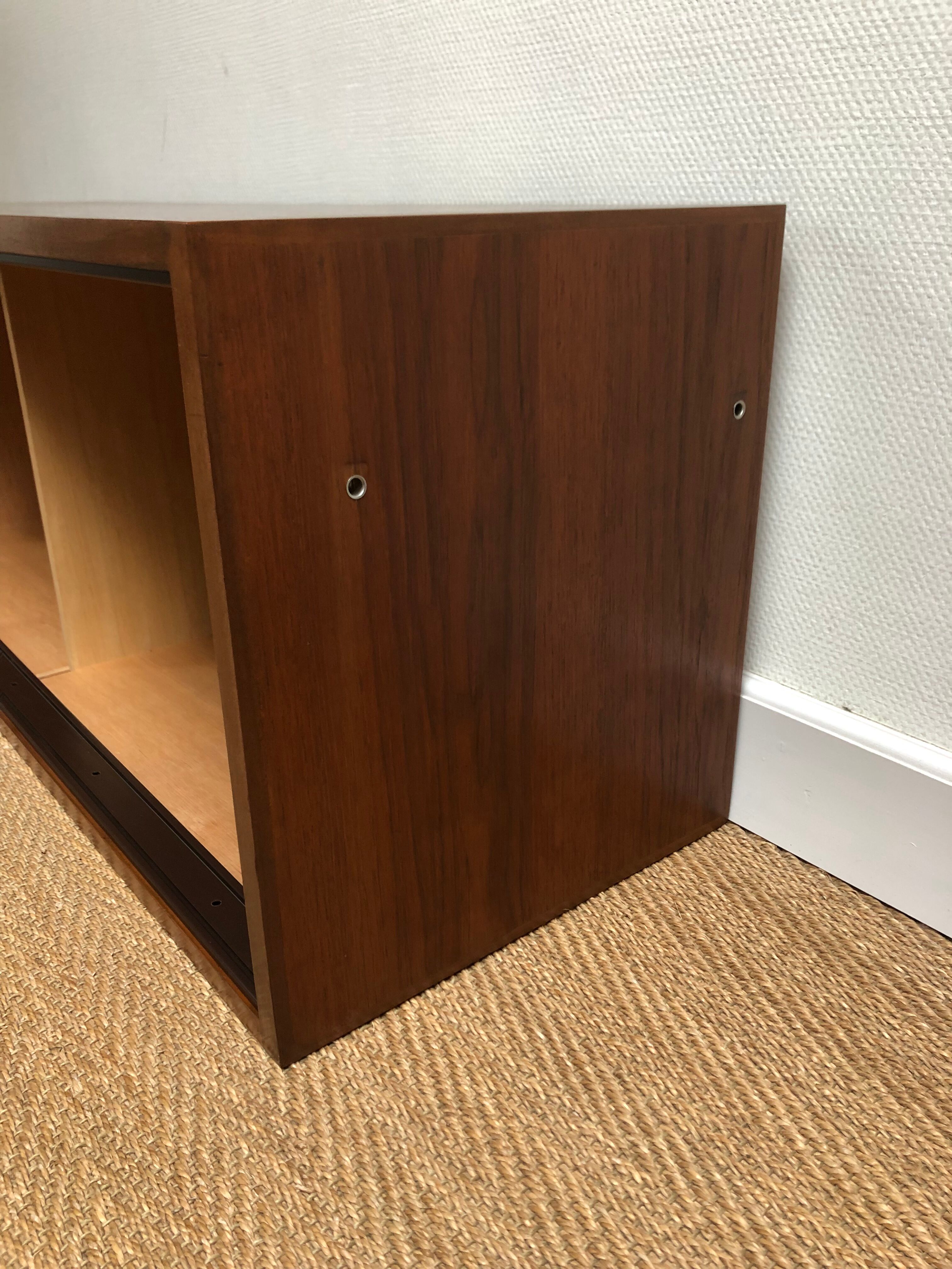 Wall-mounted sideboard