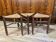 Série de 3 tabourets tripodes bois et paille
