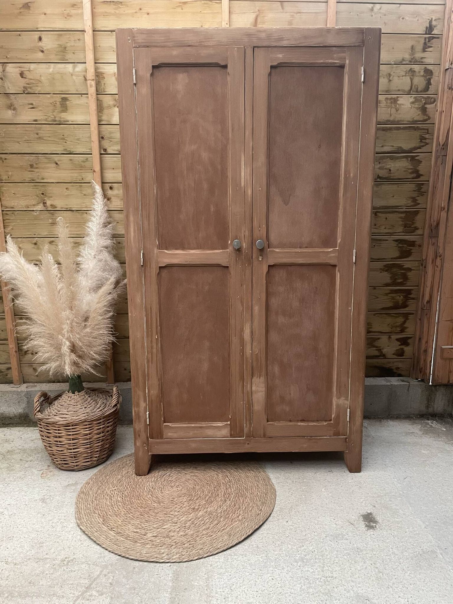 Armoire parisienne