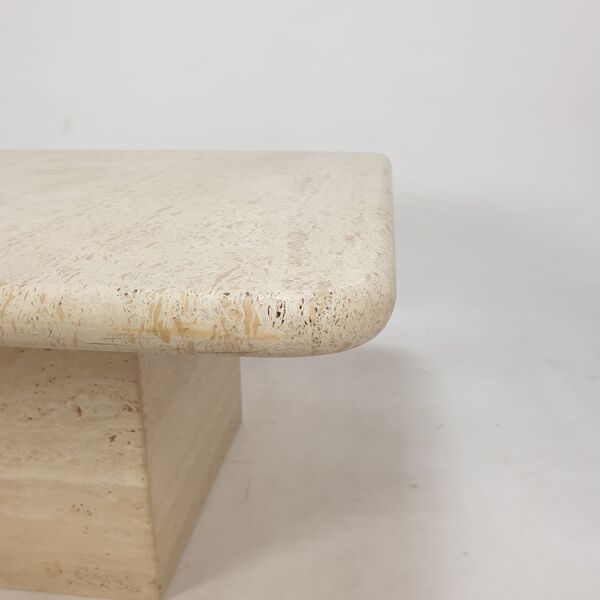 Table basse italienne en travertin, années 1980