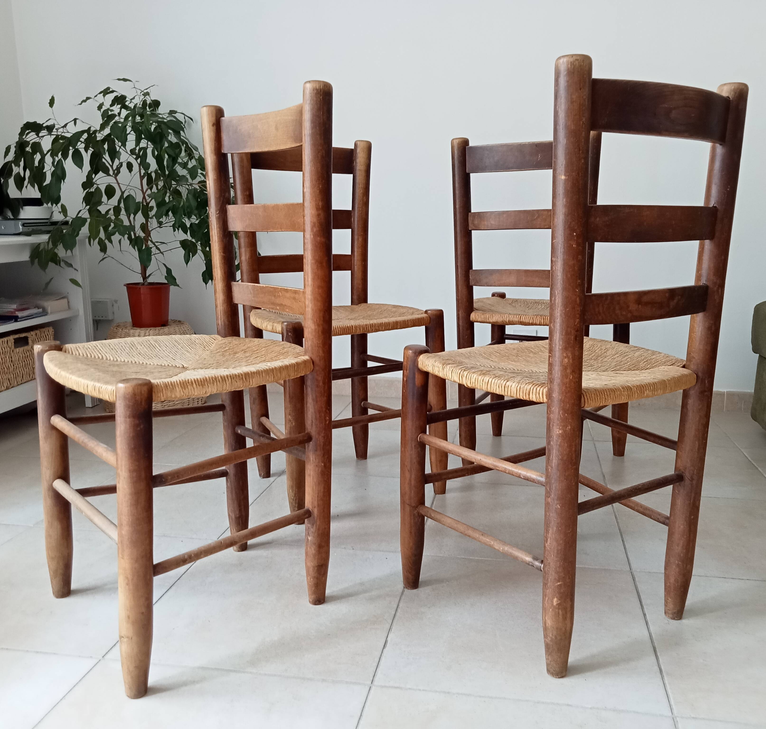 Set of 4 antique mountain chairs in the style of Charlotte Perriand