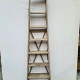 Wooden painter's stepladder