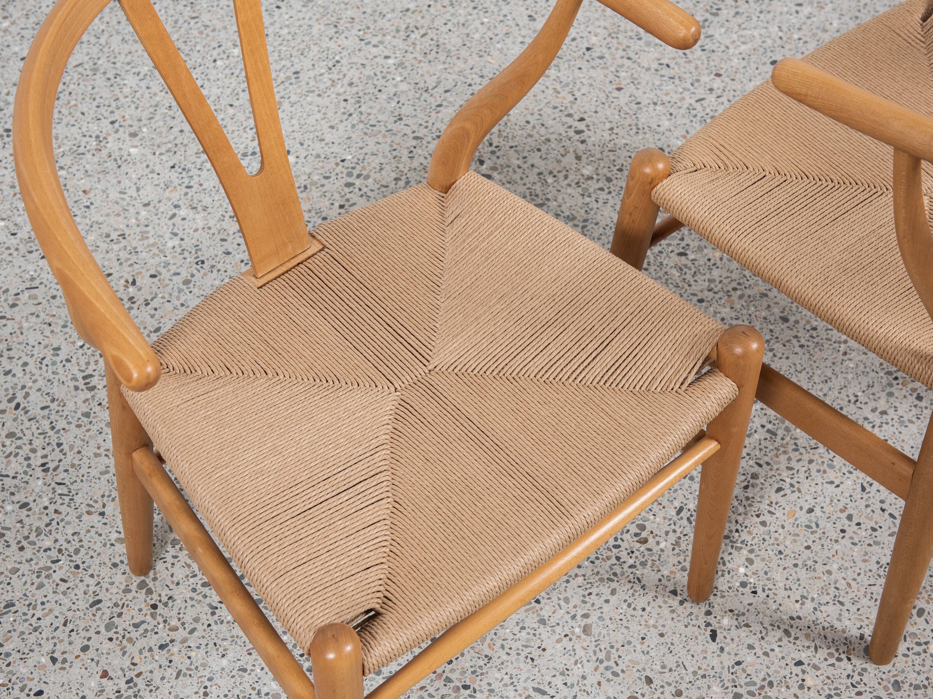 Midcentury pair of original Wishbone Chairs by Hans Wegner for Carl Hansen & Søn