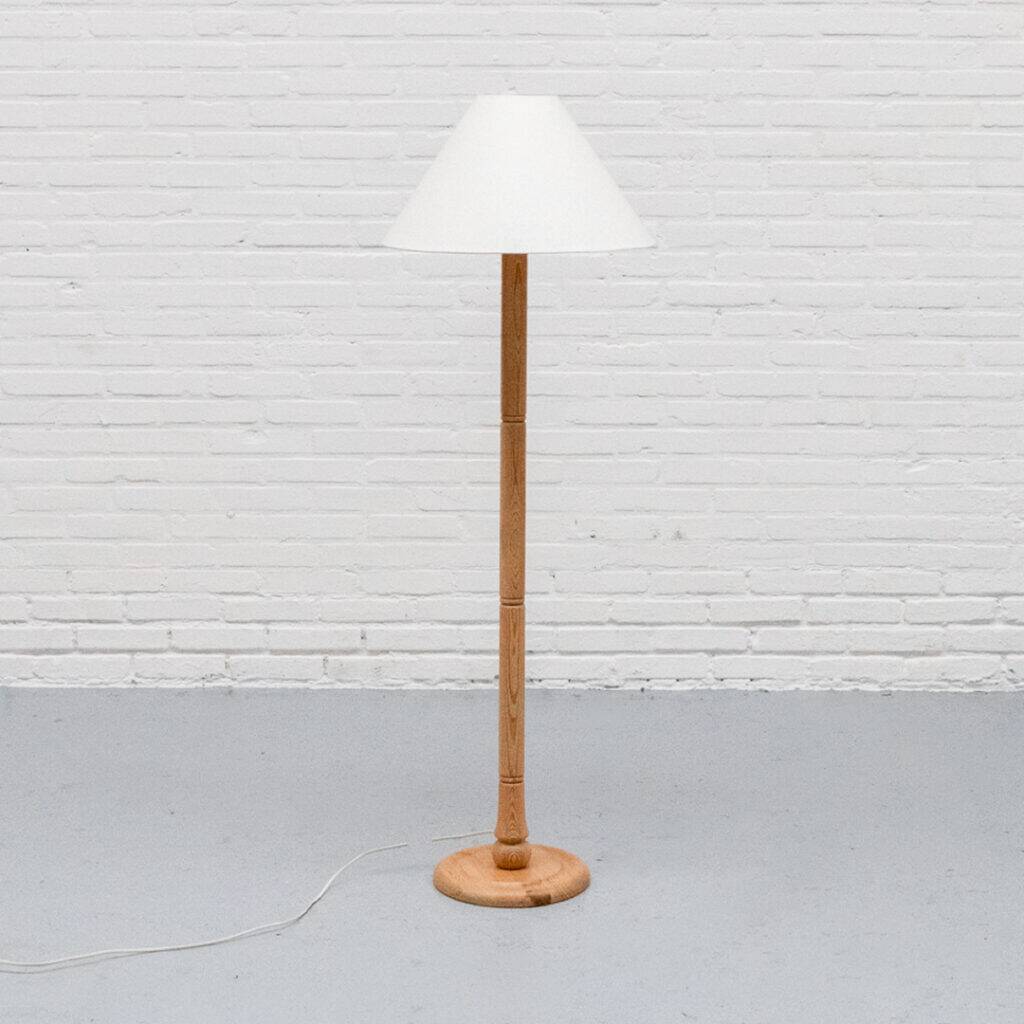 Pine floor lamp Solbackens Svarveri 1970s