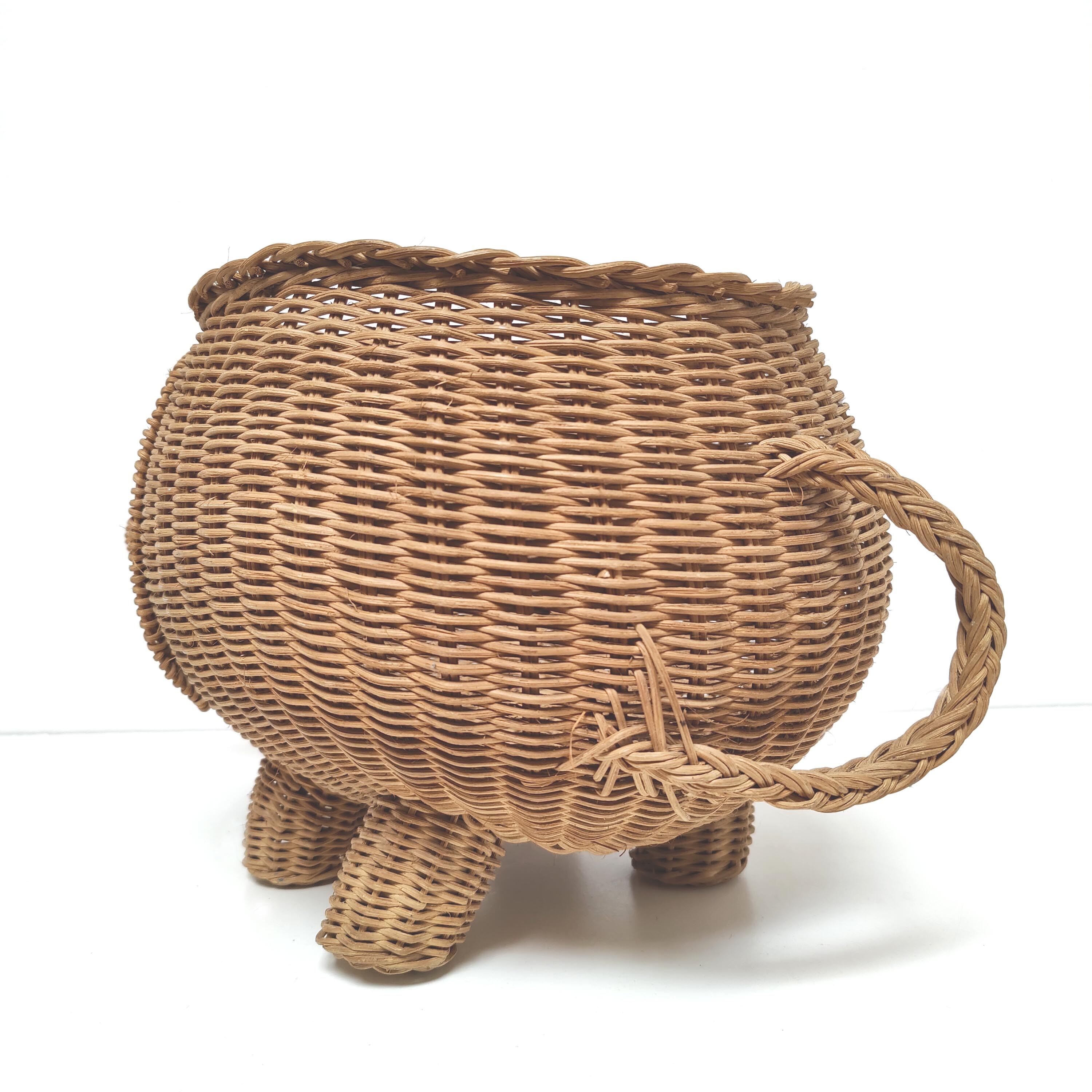 Rattan basket cache pot elephant 60s
