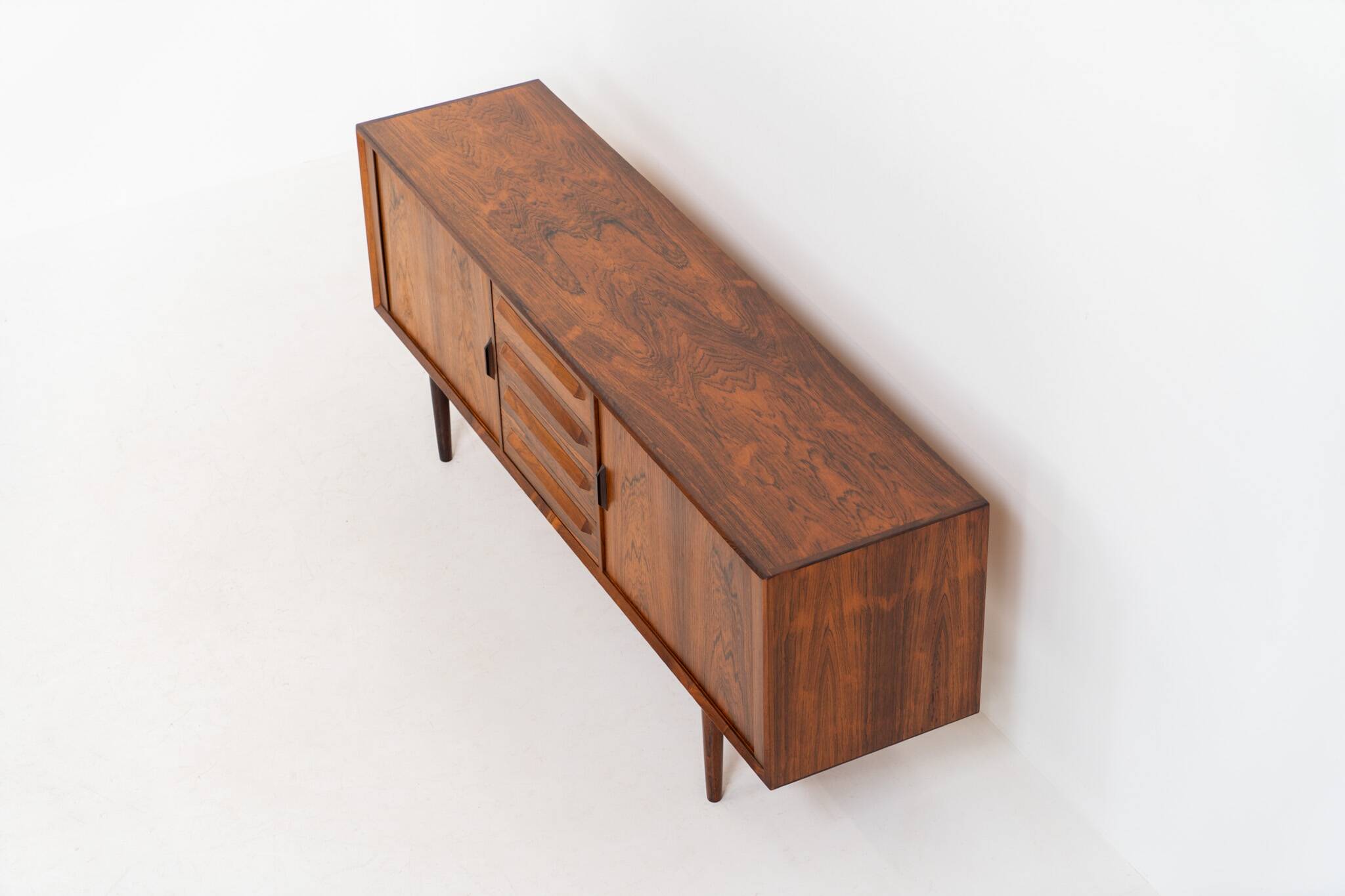 Rare sideboard in rosewood by Svend Aage Larsen for Faarup