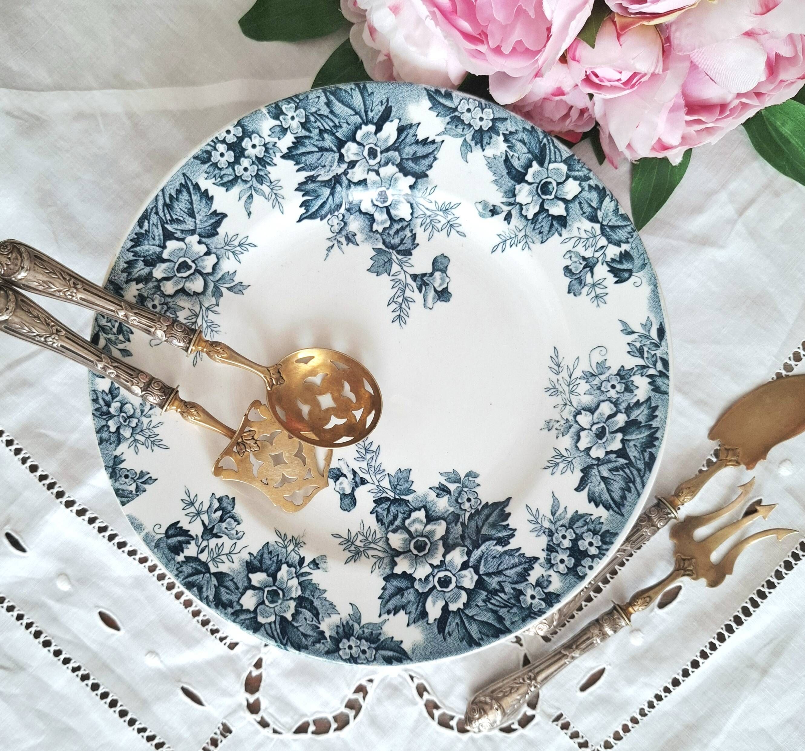 Assiette montée ancienne en faïence terre de fer