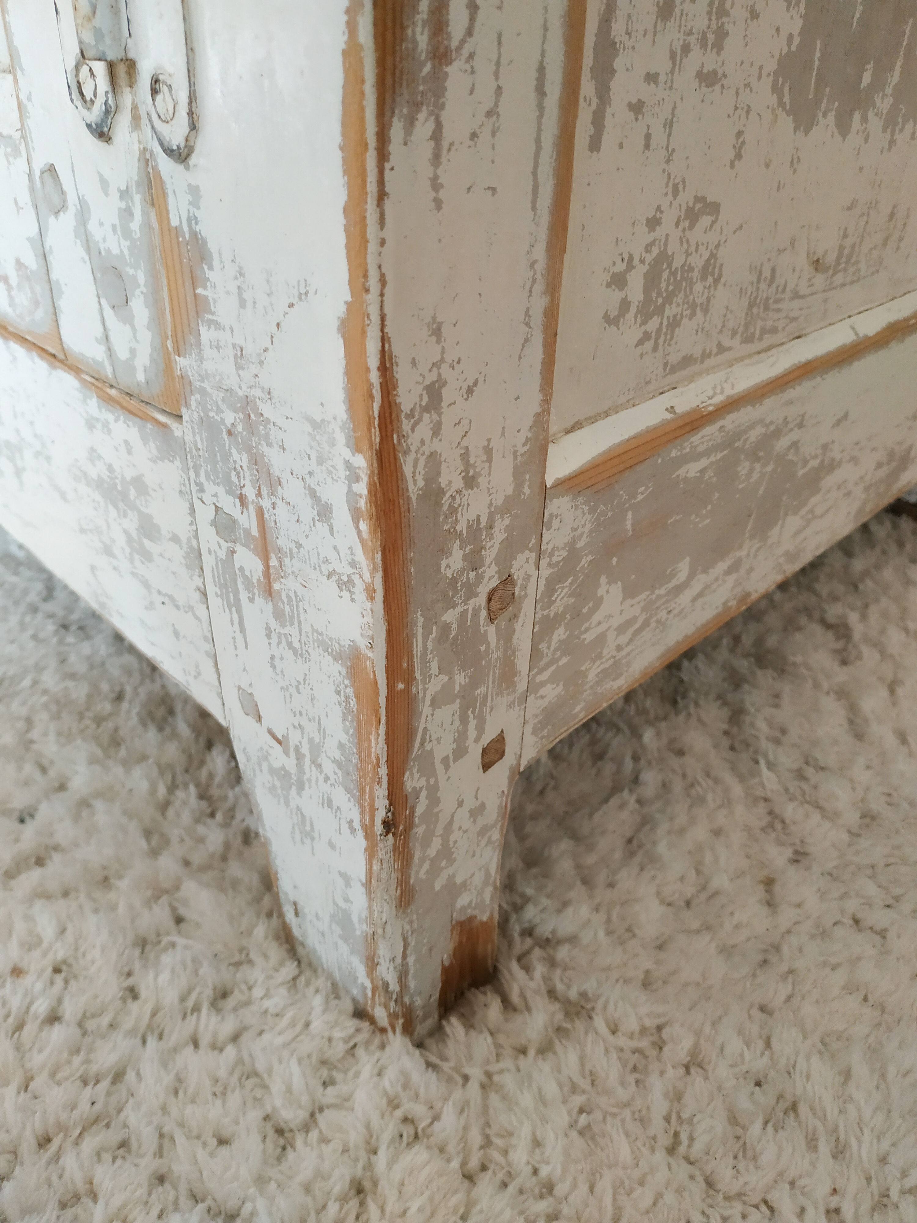 Renovated white Parisian buffet