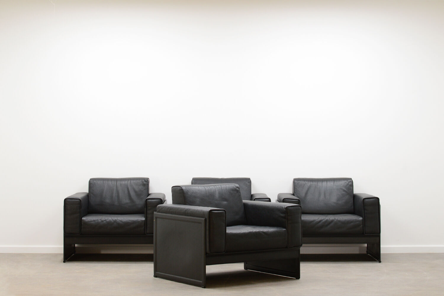 Korium KM 3/1 armchair by Tito Agnoli for Matteo Grassi, 80s Italy.