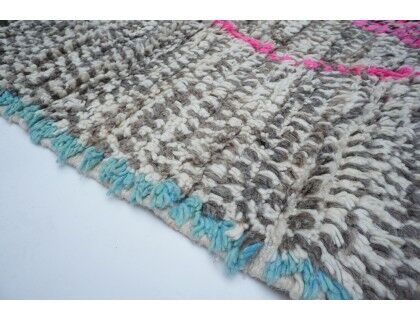 Colorful Berber carpet 194x134cm