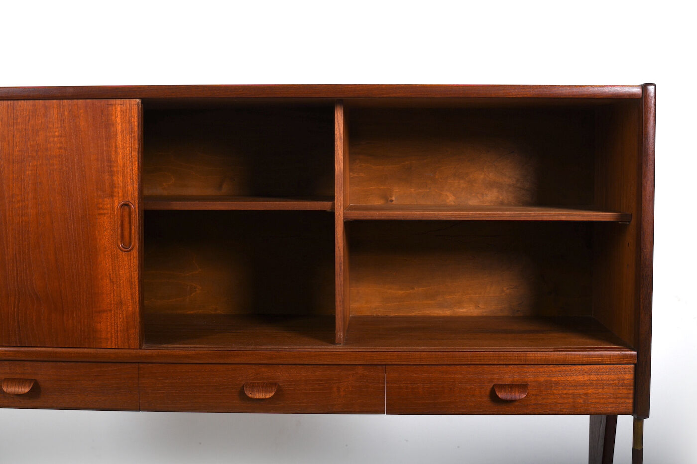 Fine Danish Top Cabinet / Sideboard in Teak 1950s