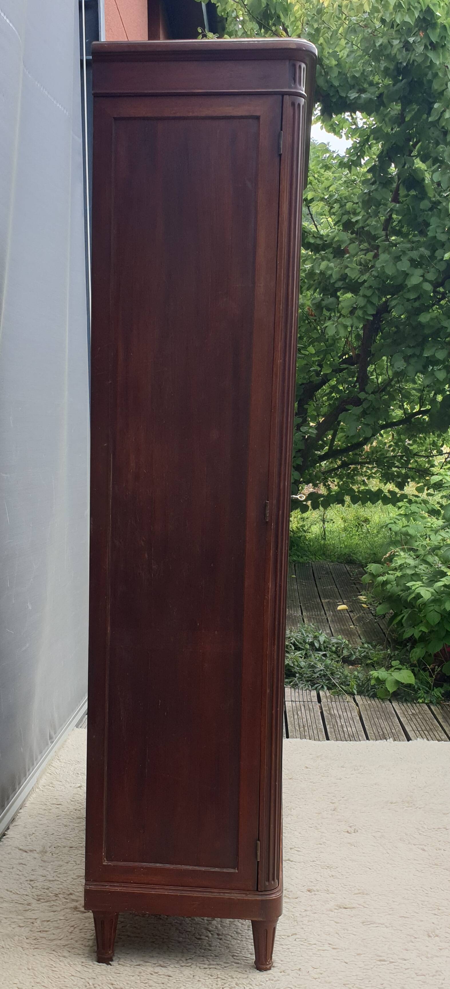 Mahogany library showcase Louis XVI style