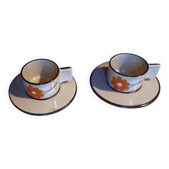 2 vintage ceramic cups and saucers