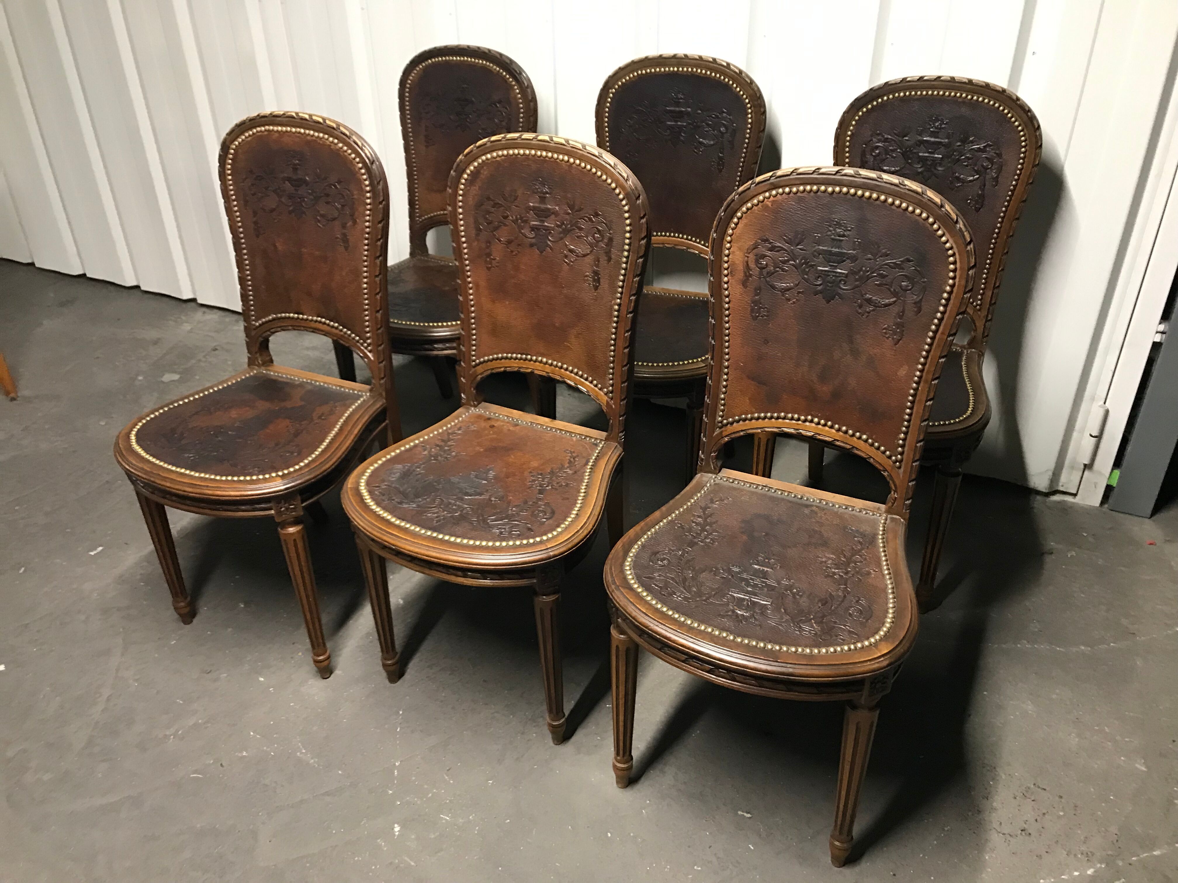 Suite de 6 chaises Louis XVI