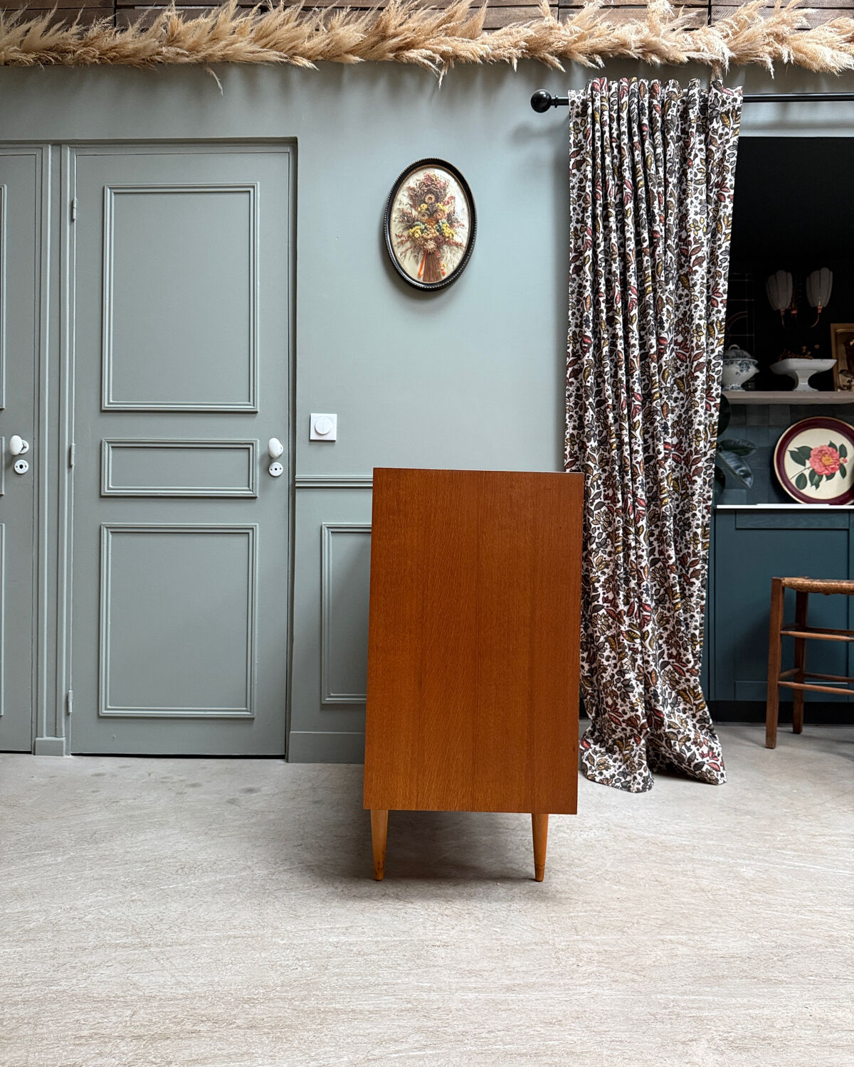 Vintage oak chest of drawers