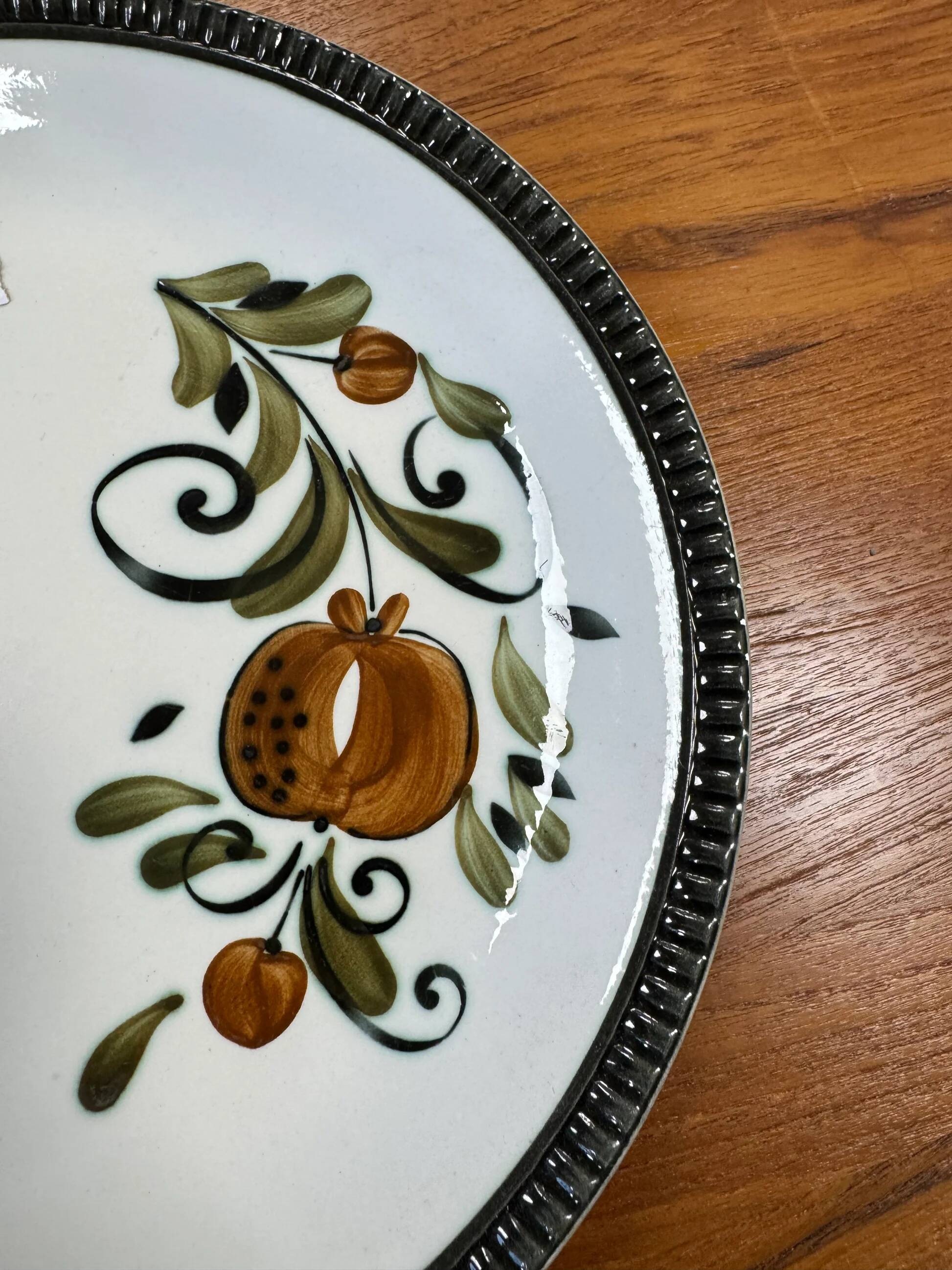 Boch La Louvière presentation plate
