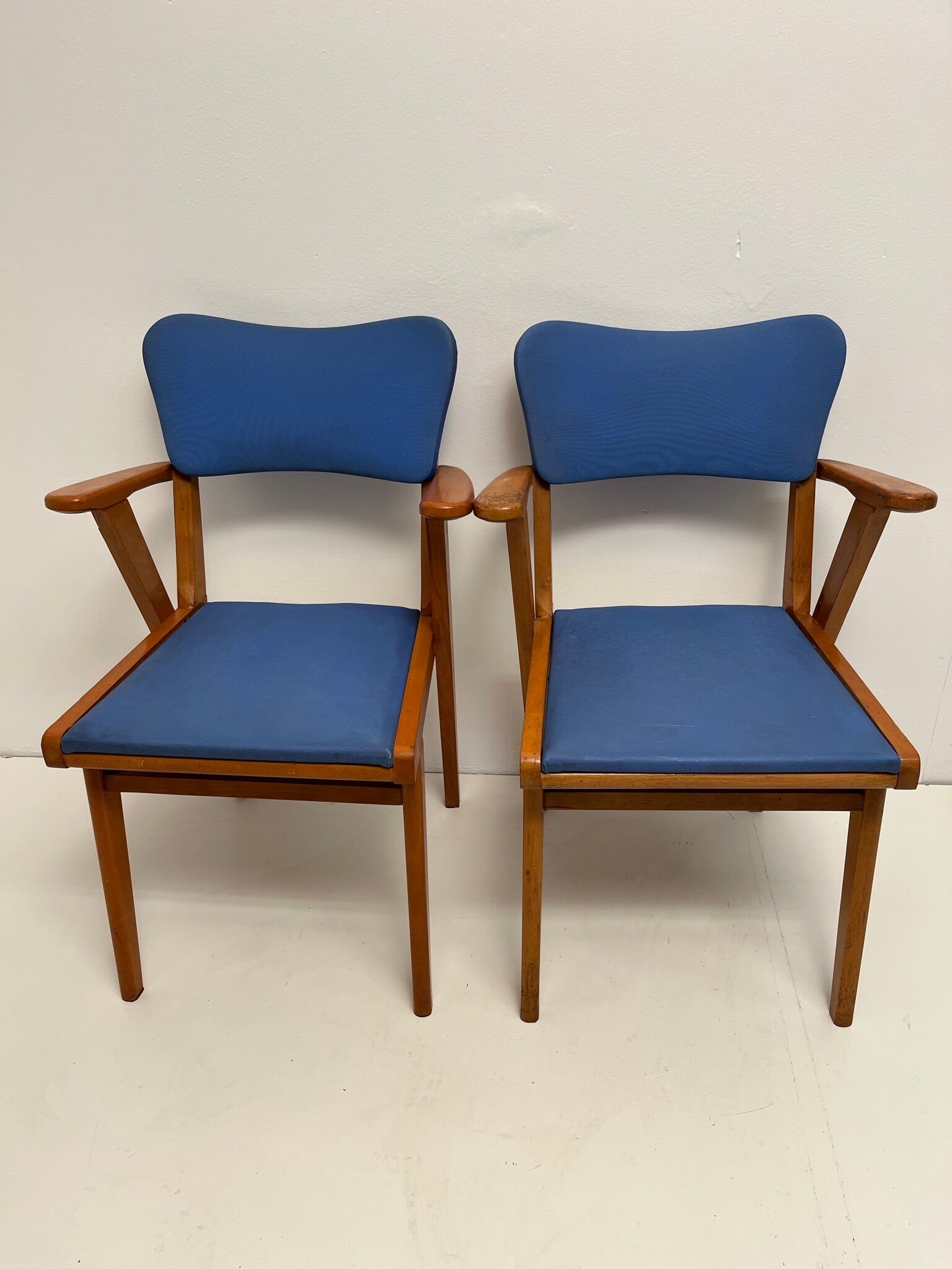 Pair of chairs bridge 50s