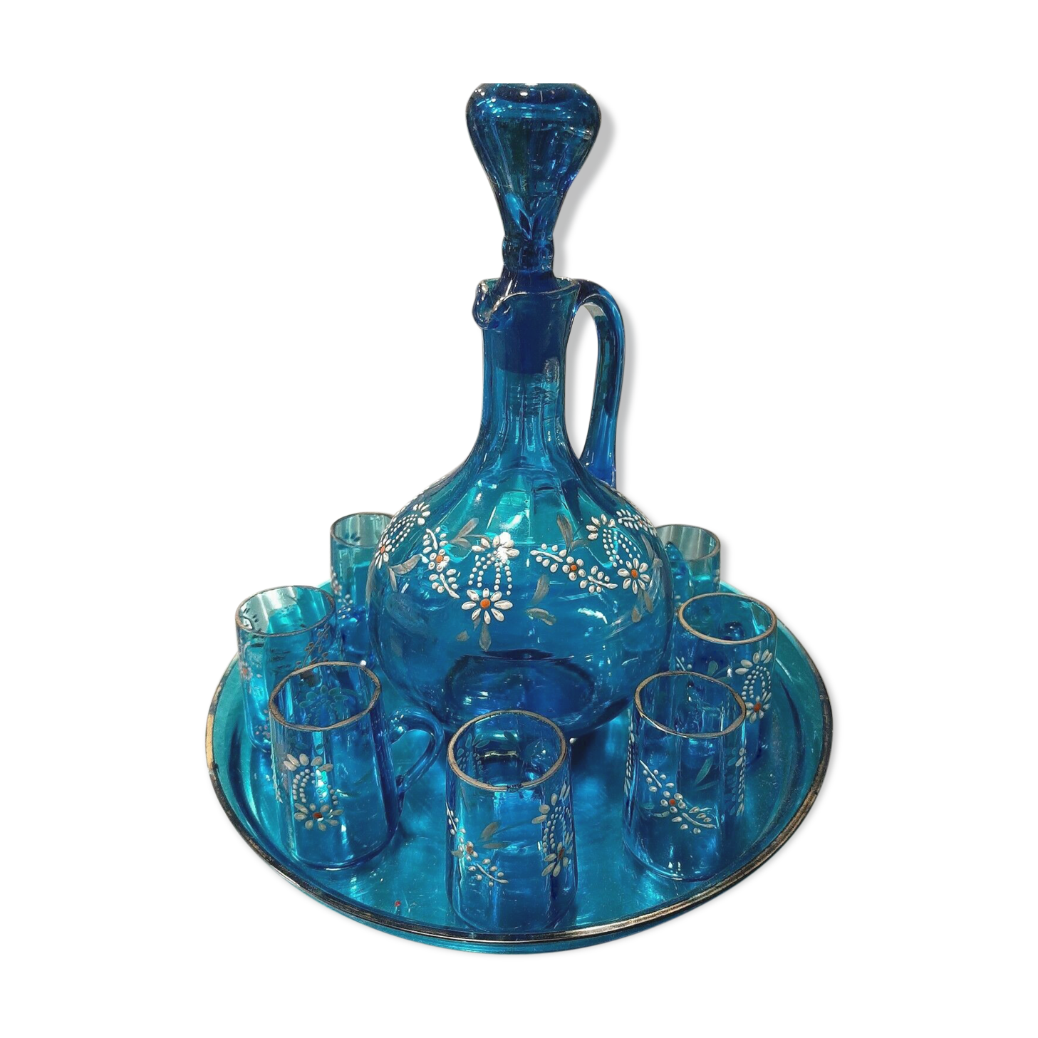Enamelled liquor service