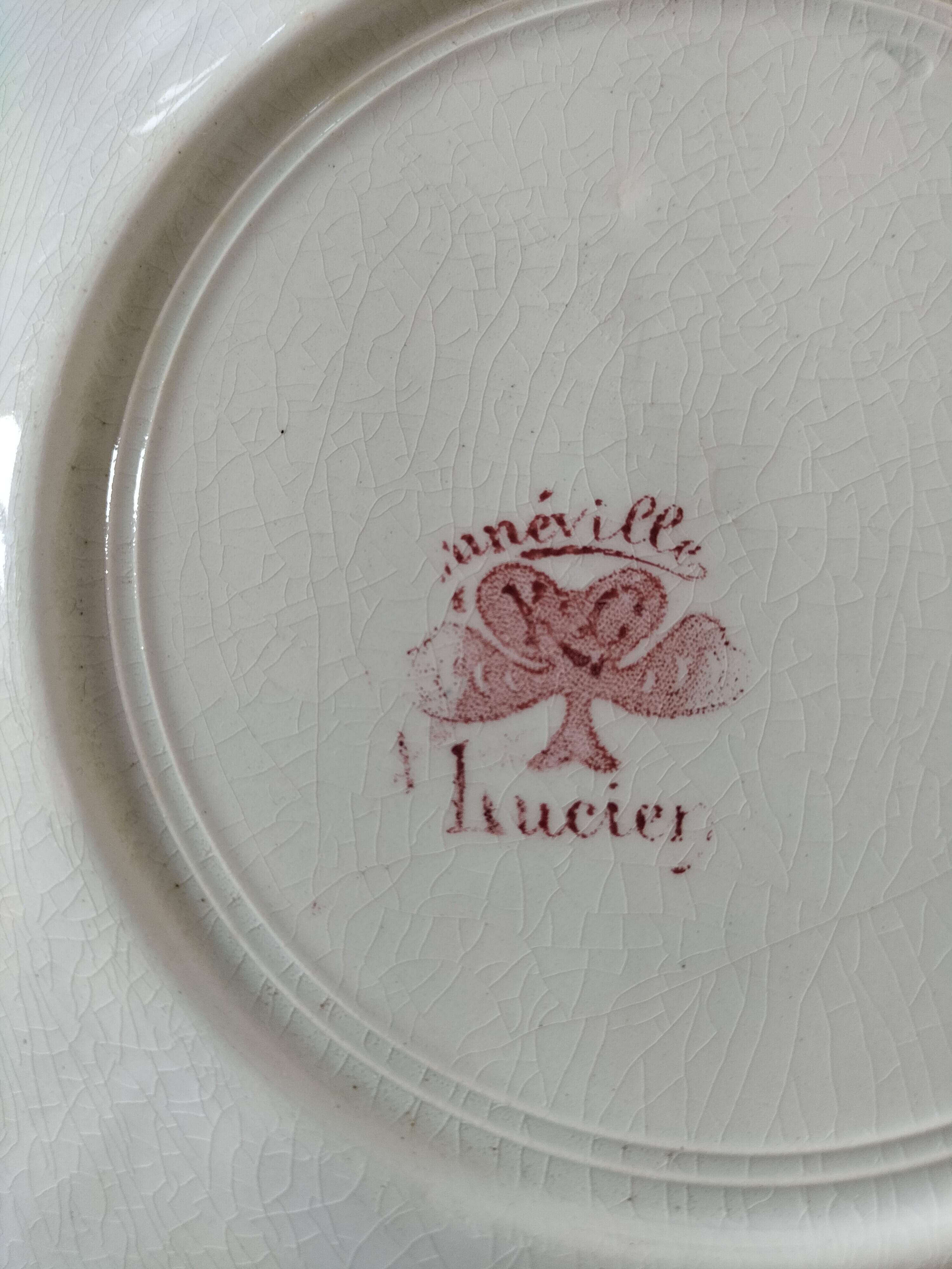 Duo of Lunéville flat plates, Lucien model – Clover decoration, early 20th century