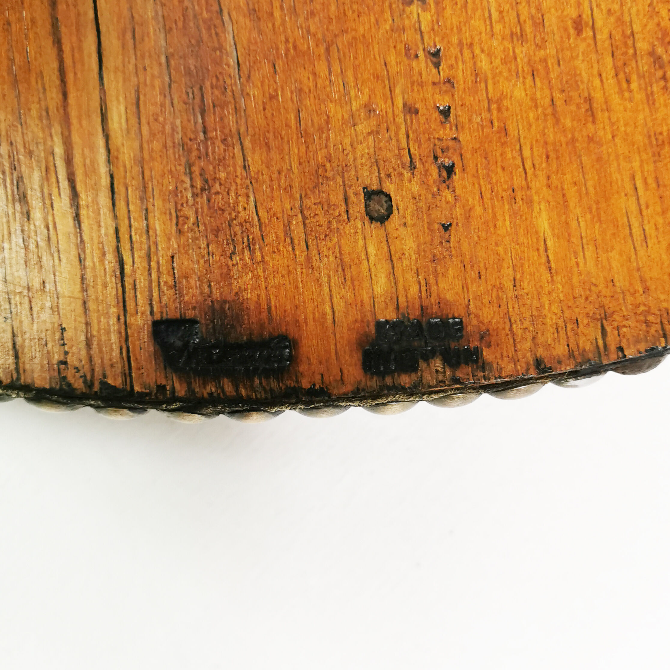 Victorian stool, Spain, 19th century.