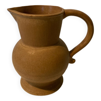 Sandstone pitcher