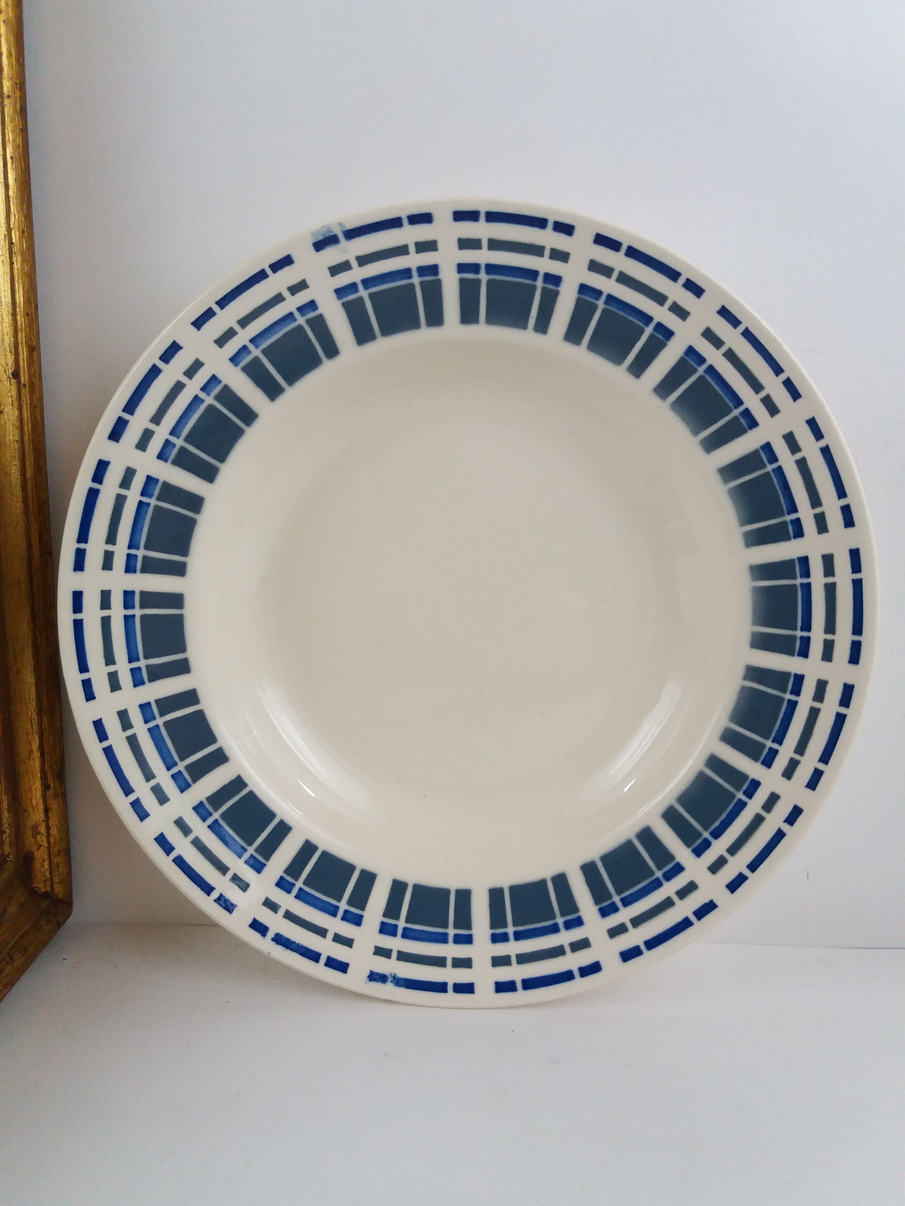 Set 6 Art Deco hollow plates