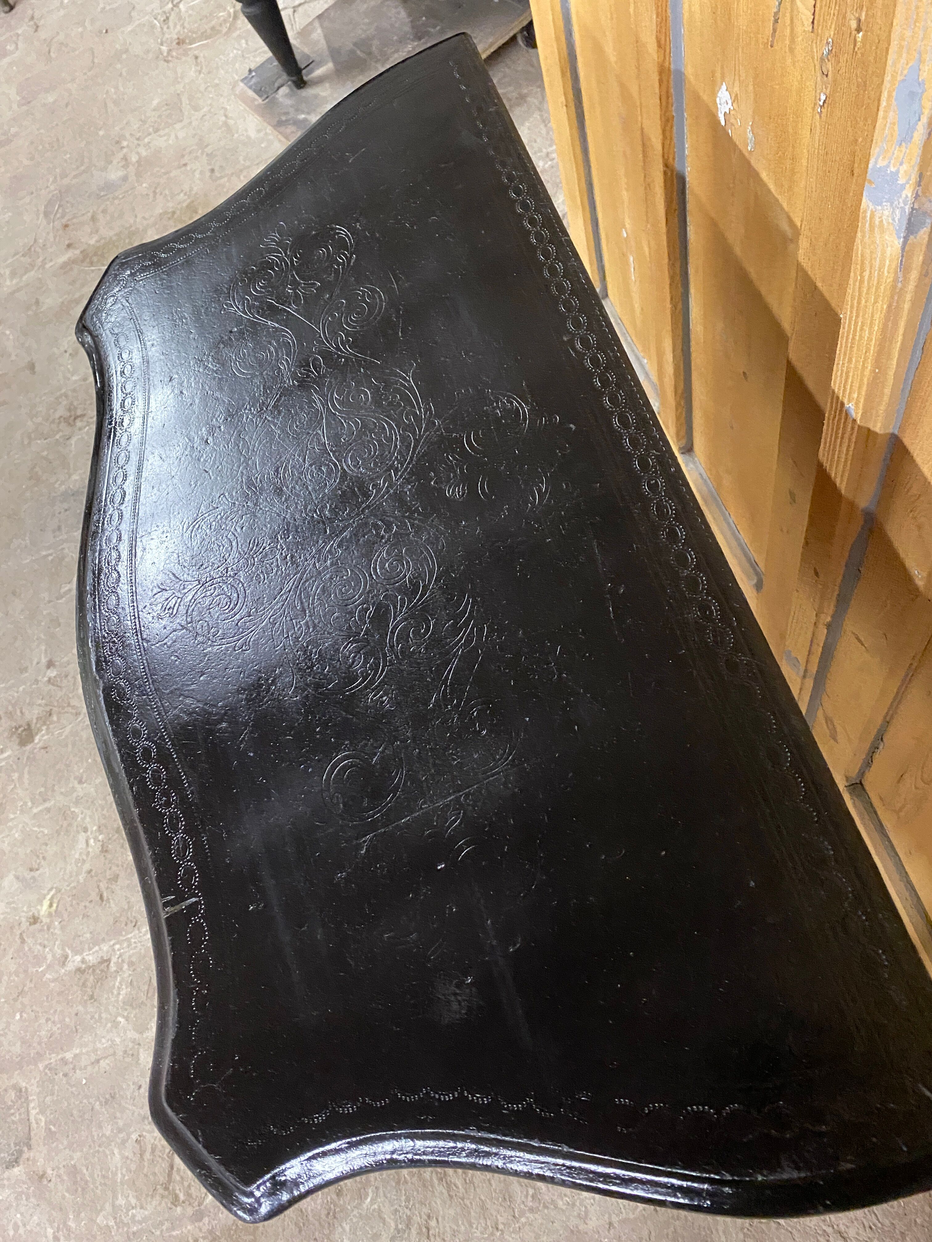 Small chest of drawers Louis XV black