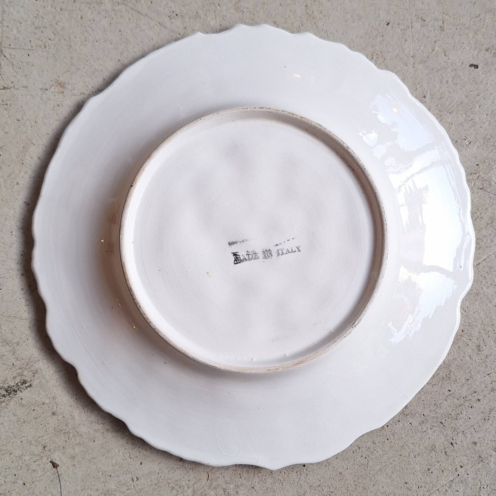 Set of majolica plates Made in Italy