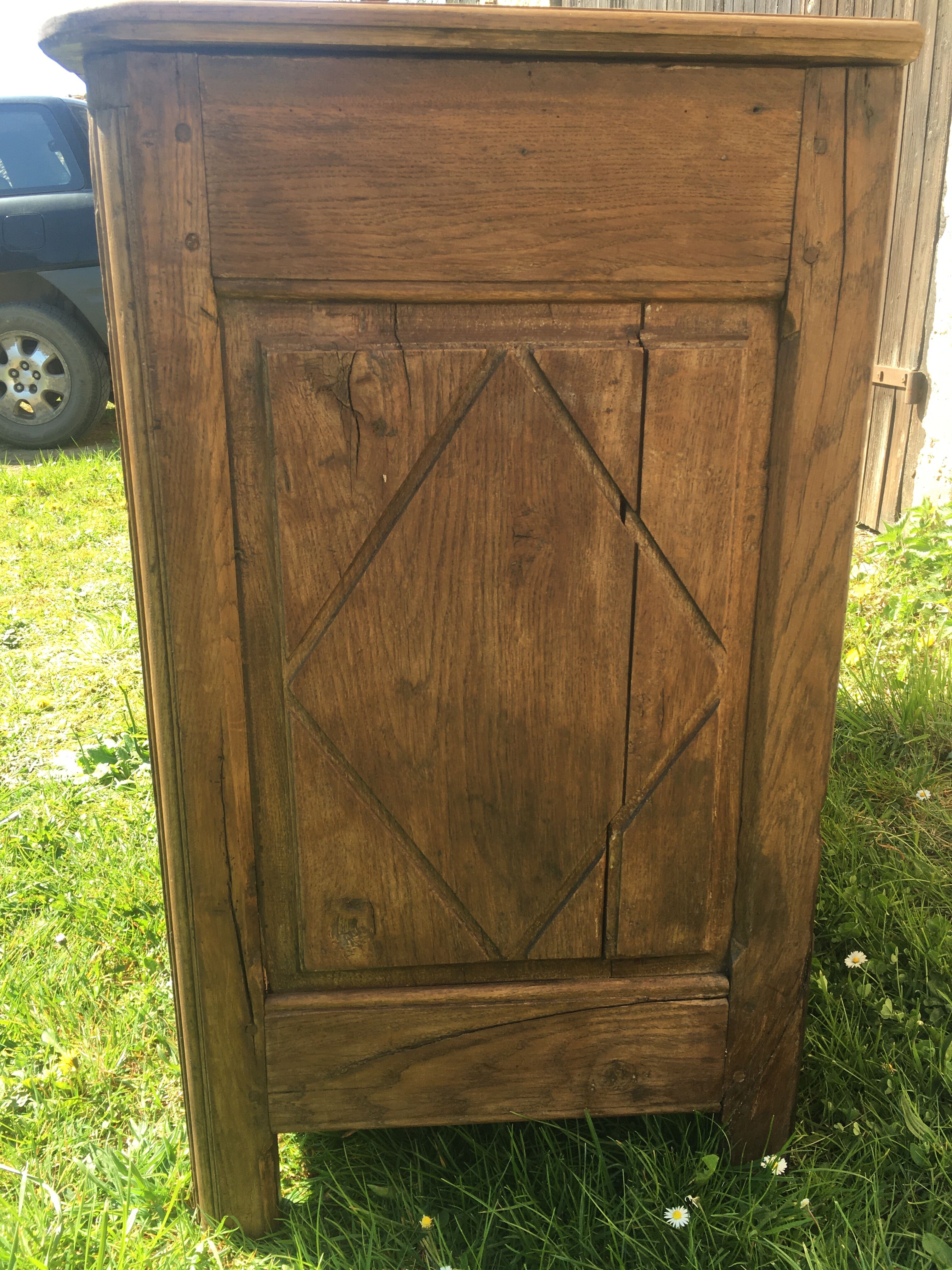 Buffet, open in facade, oak