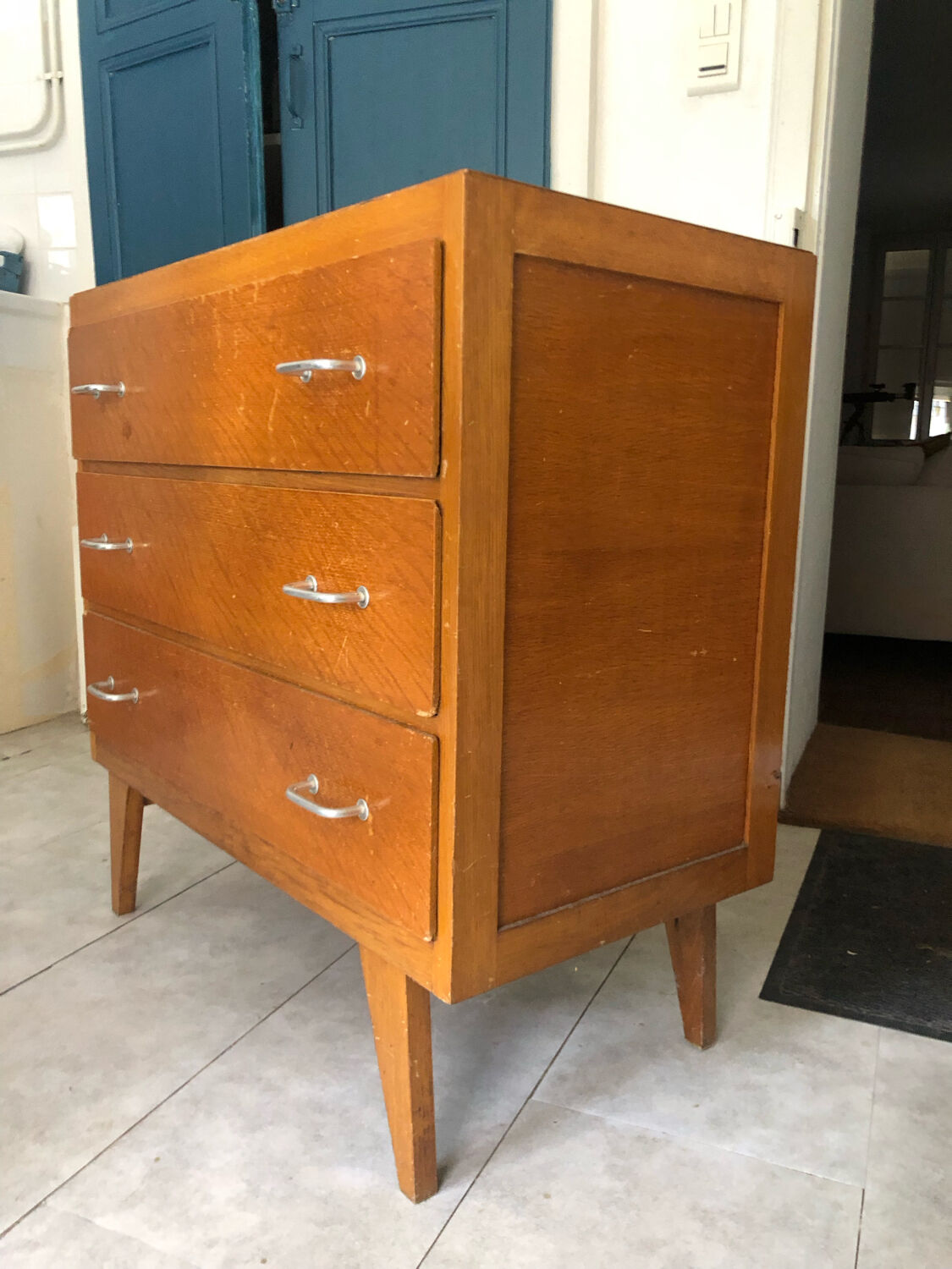 1960 chest of drawers
