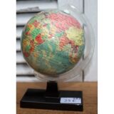 Decorative world map that is dated 1985