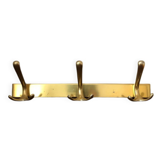 Coat hanger