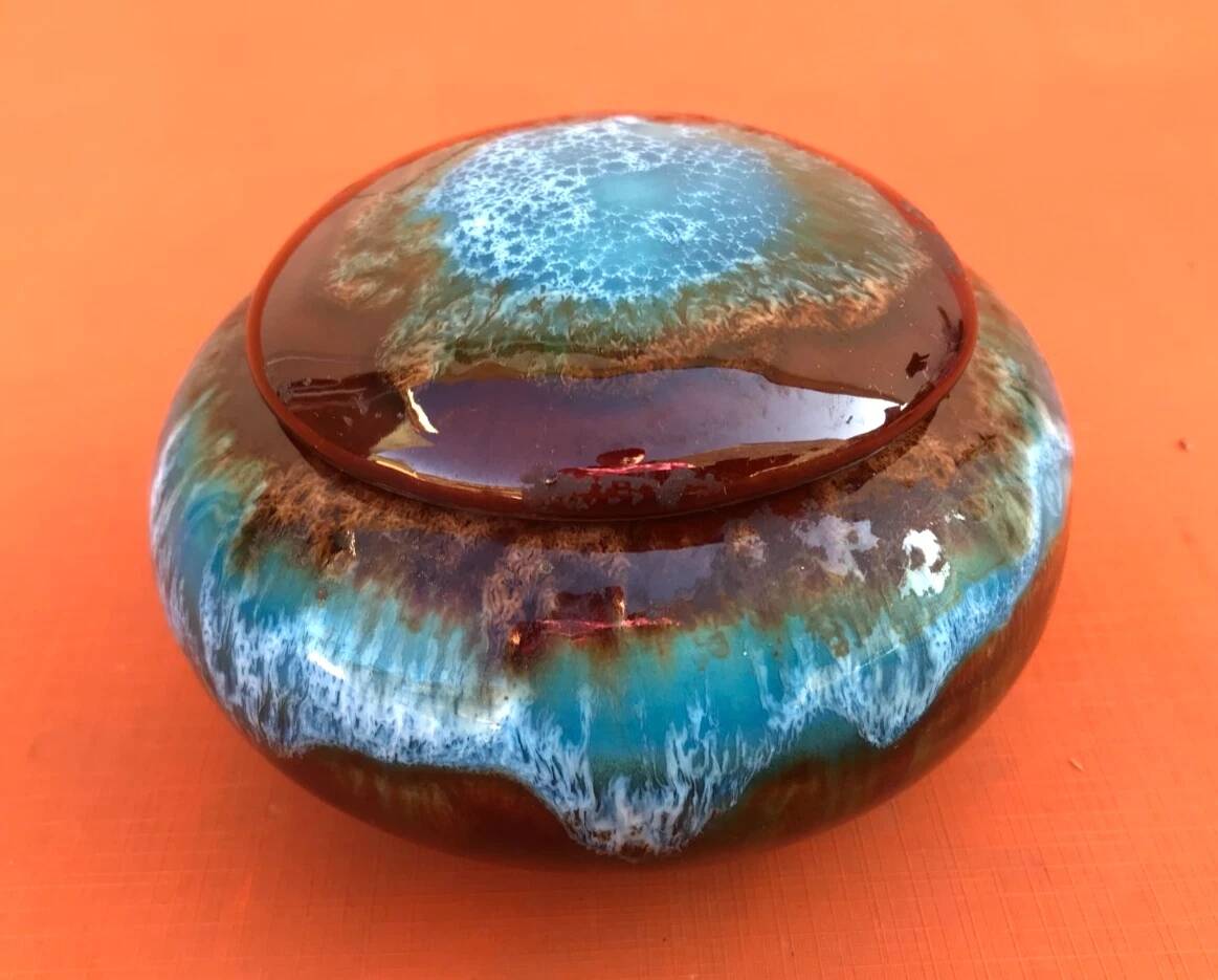 1960s Candy dish / Jewelry box Glazed ceramic