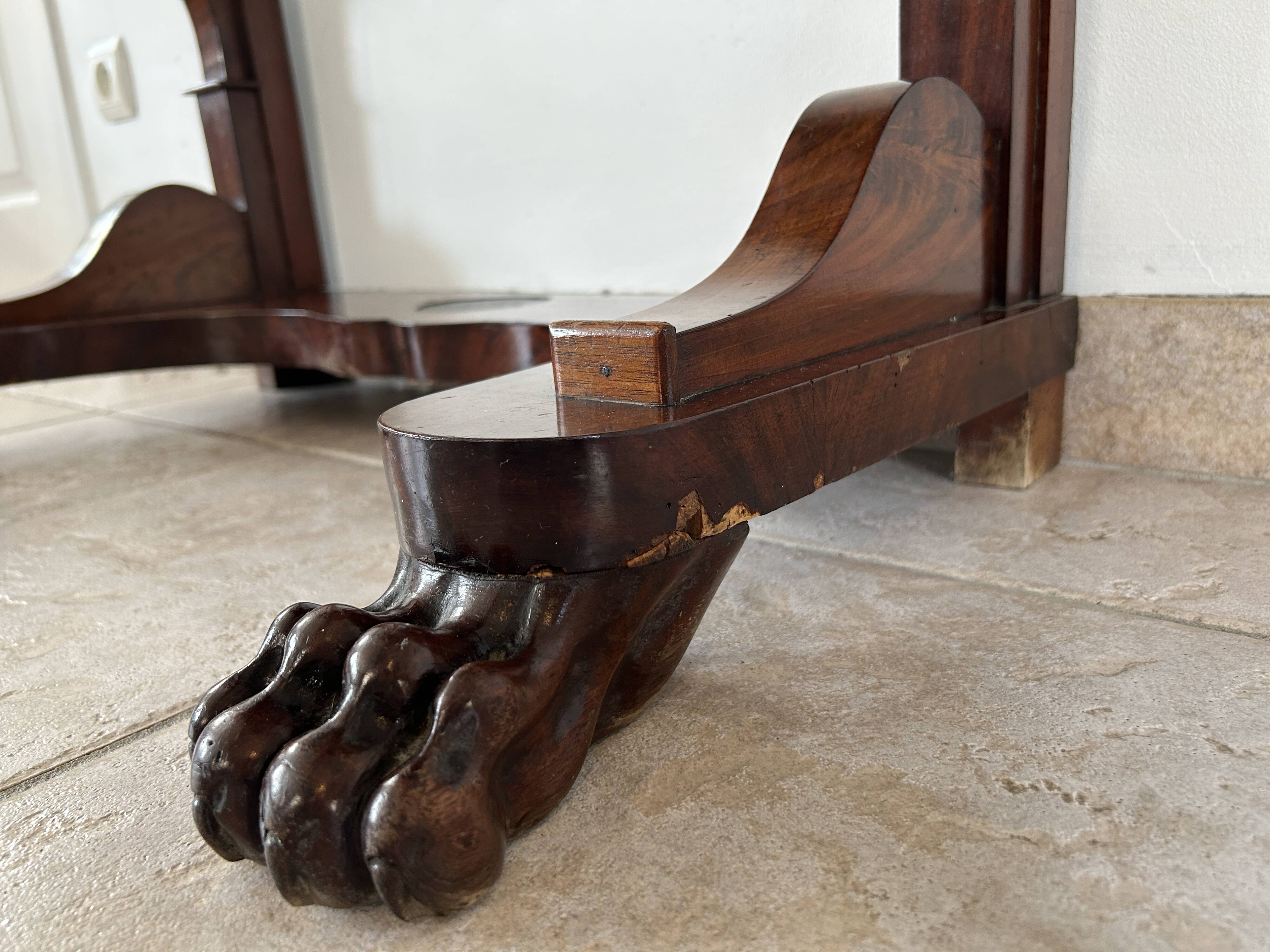 Console d'époque Louis-Philippe, placage d'acajou et marbre