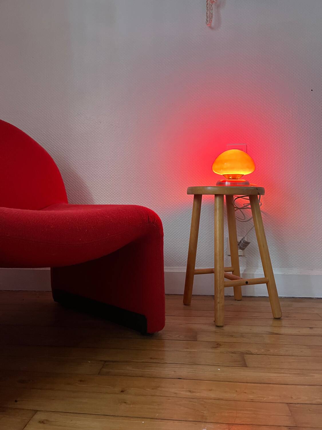 Vintage UFO touch mushroom lamp