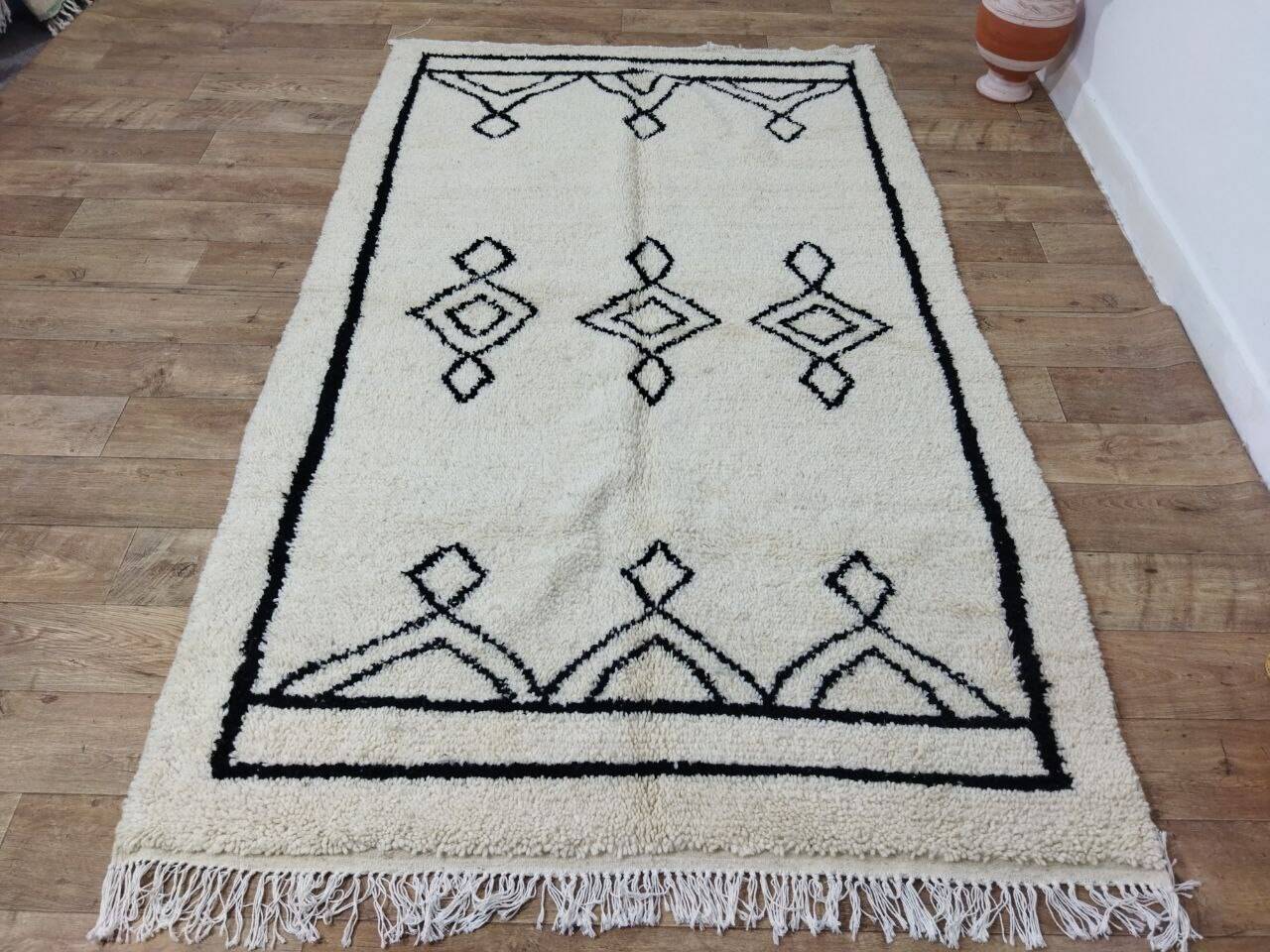 Handmade wool Berber rug 248 x 158 cm