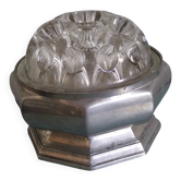 Flower vase in glass VMC Reims and pewter bowl from Manoir Paris